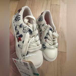 Zara Sneakers - Cream